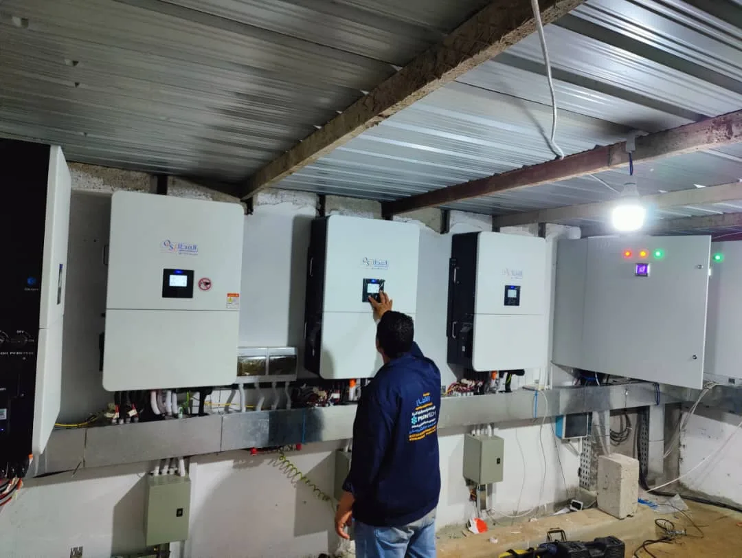 صورة إضافية 19 من مشروع منظومة طاقة شمسية 320kW لمصنع عين شلان | Pylontech HV