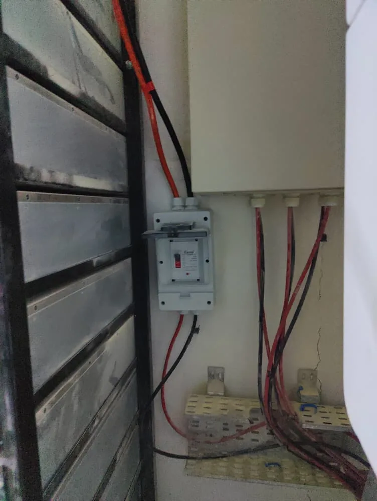 صورة إضافية 12 من مشروع منظومة طاقة شمسية 240kW لمصنع فروتو فريش للعصائر | تخزين 624kWh