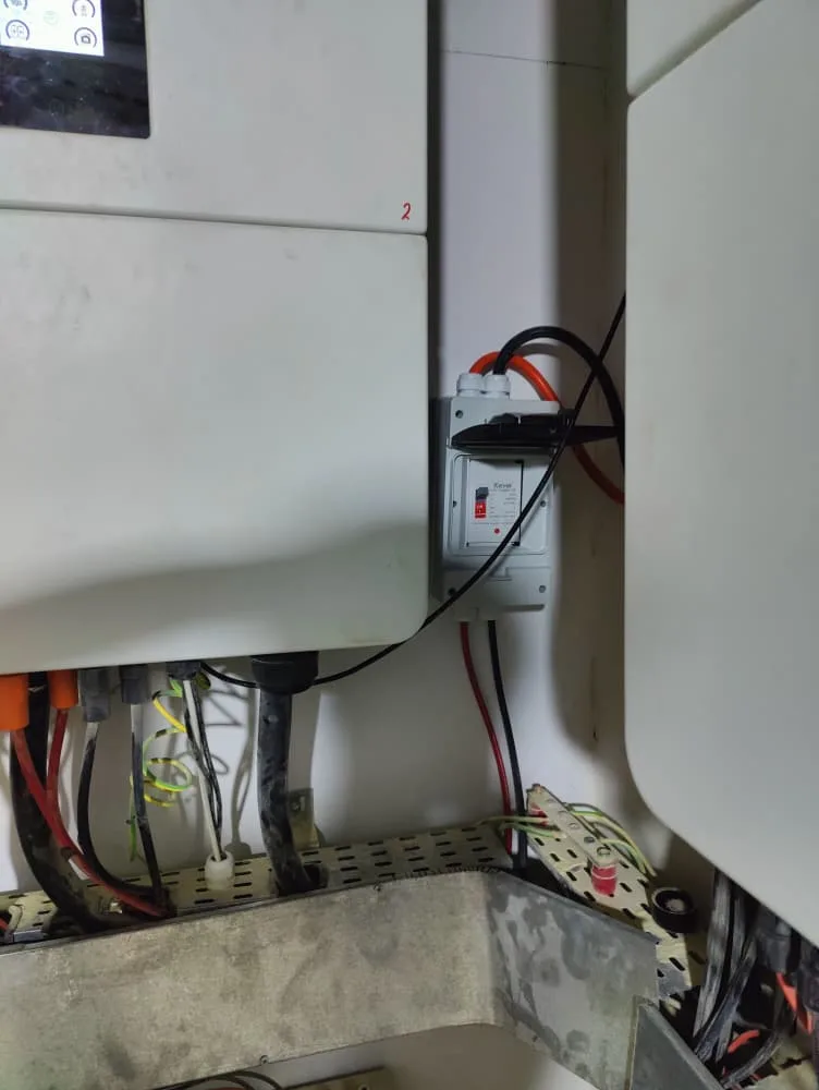 صورة إضافية 15 من مشروع منظومة طاقة شمسية 240kW لمصنع فروتو فريش للعصائر | تخزين 624kWh