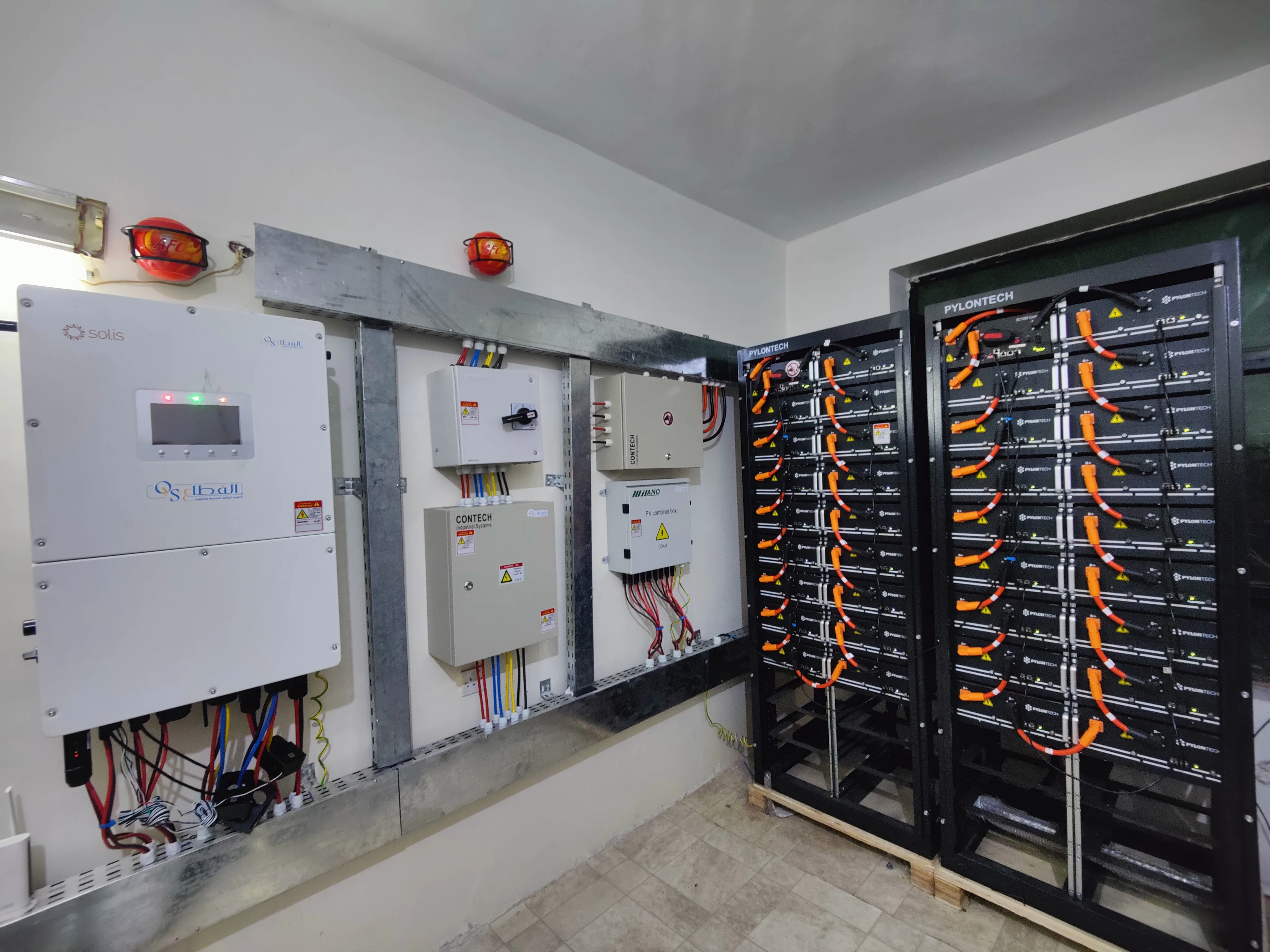 صورة إضافية 4 من مشروع منظومة طاقة شمسية 50kW لفندق قصر الأزوردي | Pylontech HV